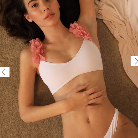 Le Reveche White Floral Bikini Swimsuit from Italy - Picture 6 of 7